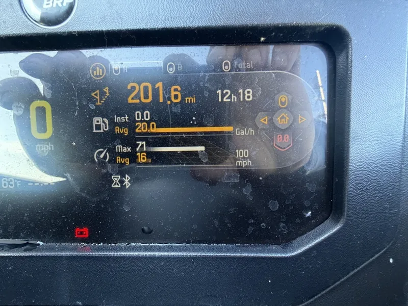 Slide: The Image of Bombardier Sea Doo GTX 300 Limited 2023 - 6065755