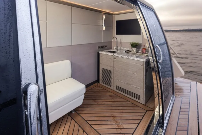 Slide: The Image of Ocean Alexander 27R 2027 - 6065869