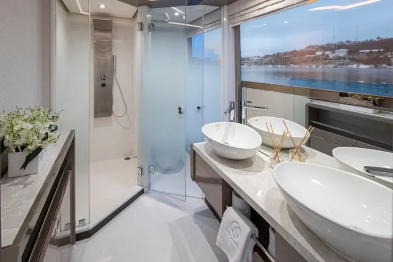 Slide: The Image of Ocean Alexander 27R 2027 - 6065915