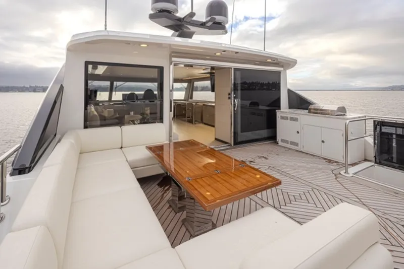 Slide: The Image of Ocean Alexander 27R 2027 - 6065863