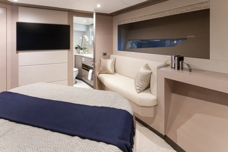 Slide: The Image of Ocean Alexander 27R 2027 - 6065928