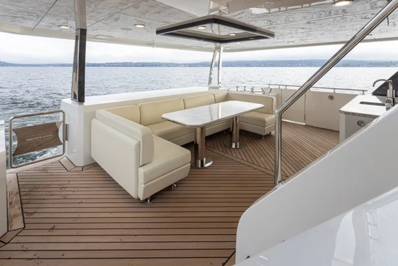 Slide: The Image of Ocean Alexander 27R 2027 - 6065865