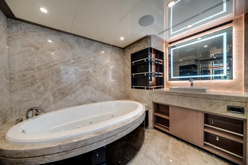 Slide: The Image of Ocean Alexander 37L 2026 - 6065959