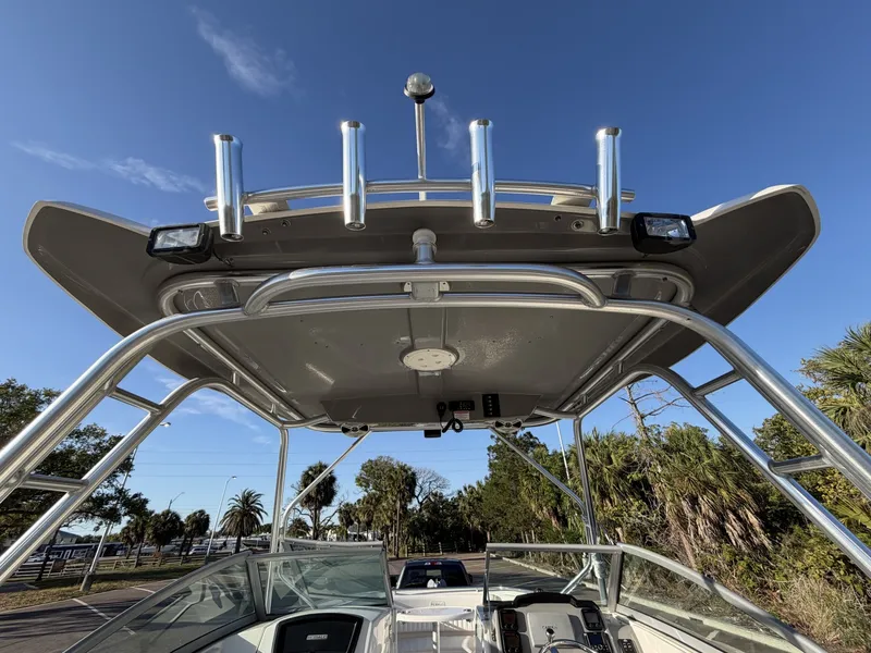 Slide: The Image of Robalo R247 Dual Console 2012 - 6066132