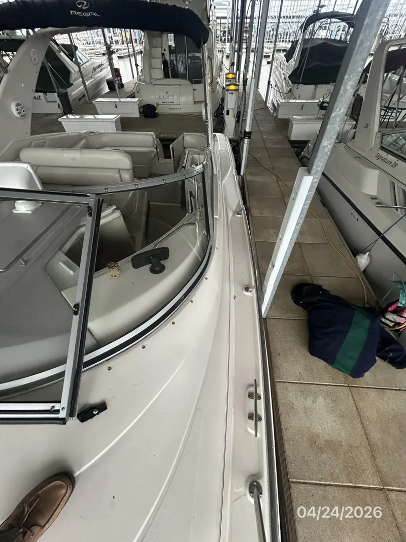 Slide: The Image of 32' Regal port side deck - 6070339