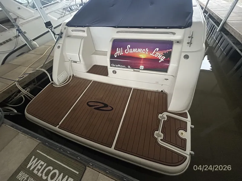 Slide: The Image of 32' Regal swimplatform - 6070349