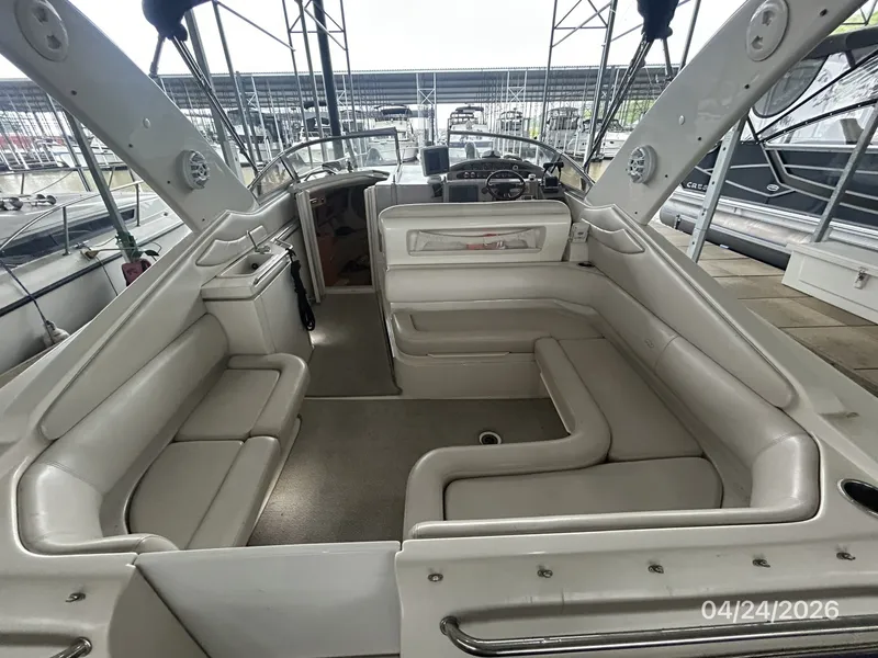 Slide: The Image of 32' Regal upper deck forward - 6069866
