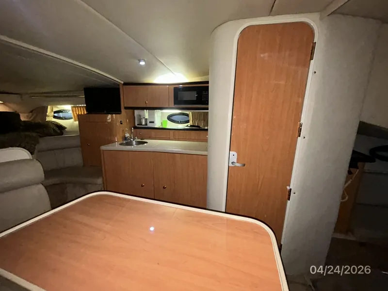 Slide: The Image of 32' Regal salon starboard - 6070343