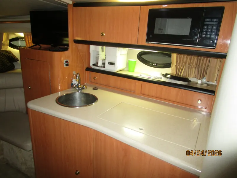 Slide: The Image of 32' Regal galley - 6069924