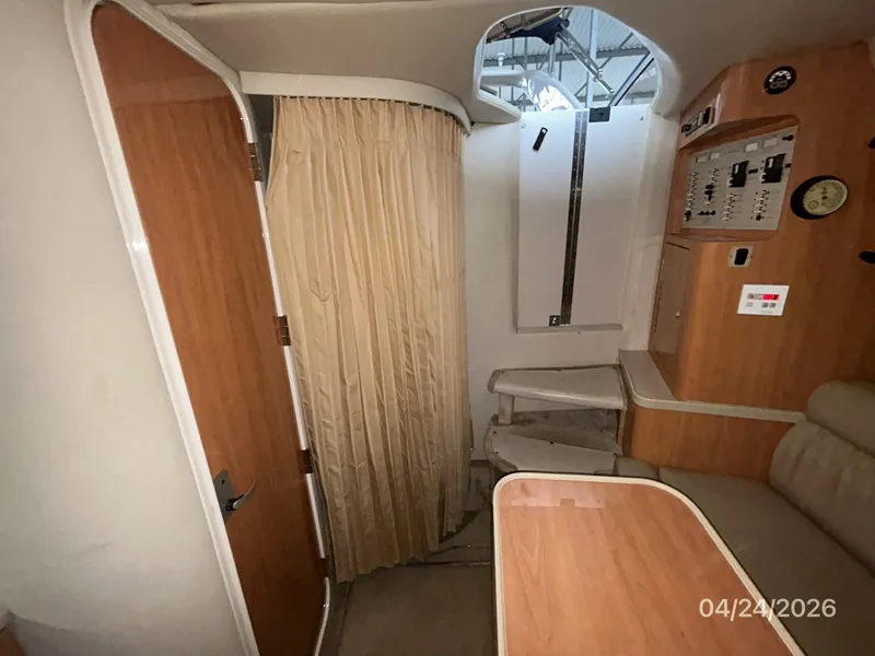 Slide: The Image of 32' Regal aft stateroom curtain - 6069852