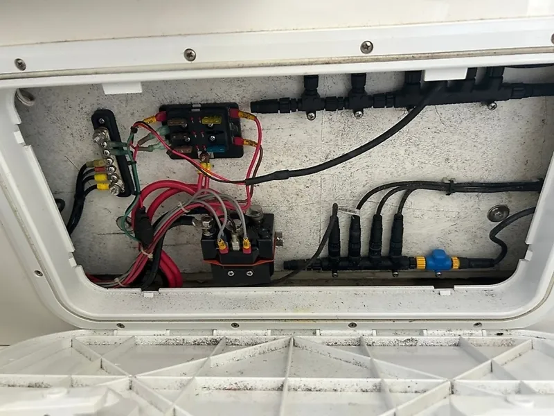 Slide: The Image of 0005680905 - 6066458