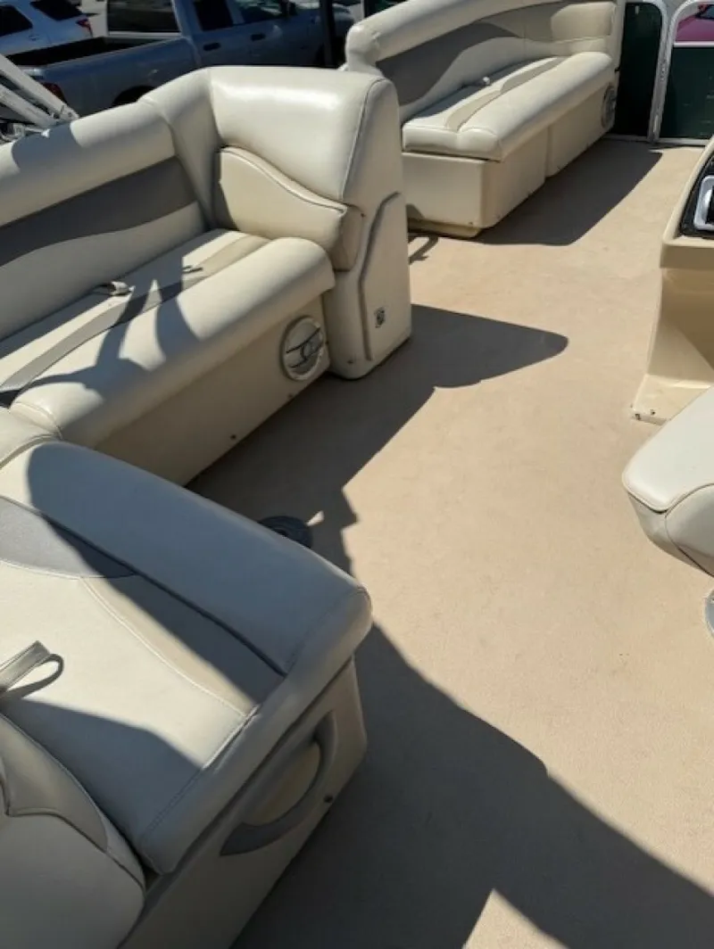 Slide: The Image of Sweetwater 2086SW 2015 - 6066486