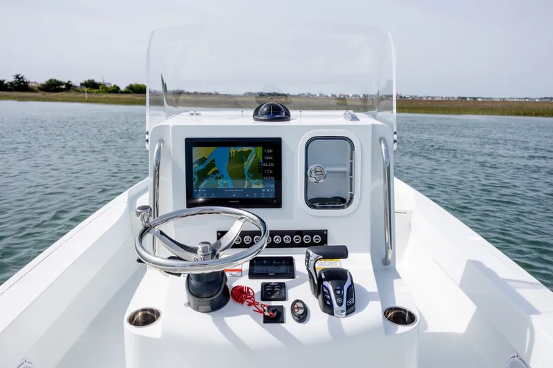 Slide: The Image of Contender 23 Bay 2024 - 6066518