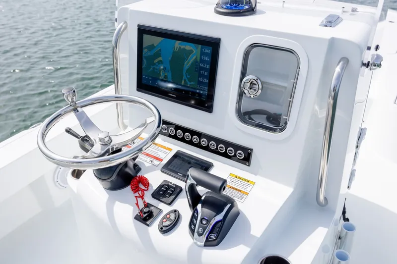 Slide: The Image of Contender 23 Bay 2024 - 6066520