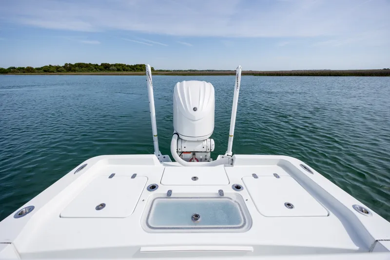 Slide: The Image of Contender 23 Bay 2024 - 6066505