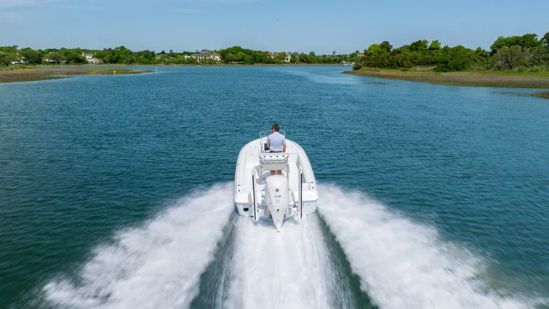 Slide: The Image of Contender 23 Bay 2024 - 6066557