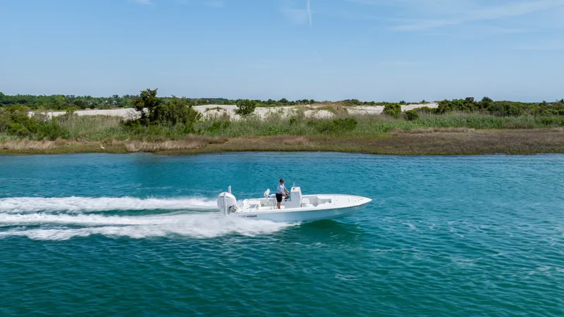 Slide: The Image of Contender 23 Bay 2024 - 6066559