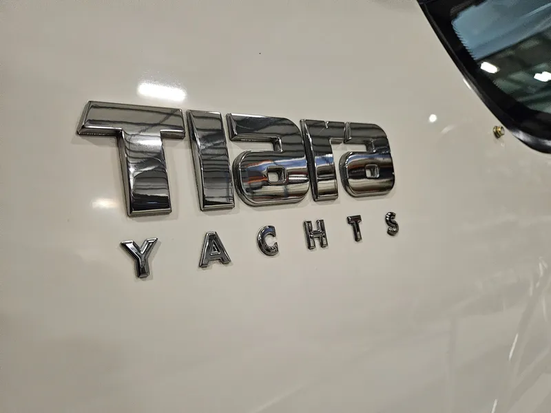 Slide: The Image of Tiara 43 Open 2014 - 6066709