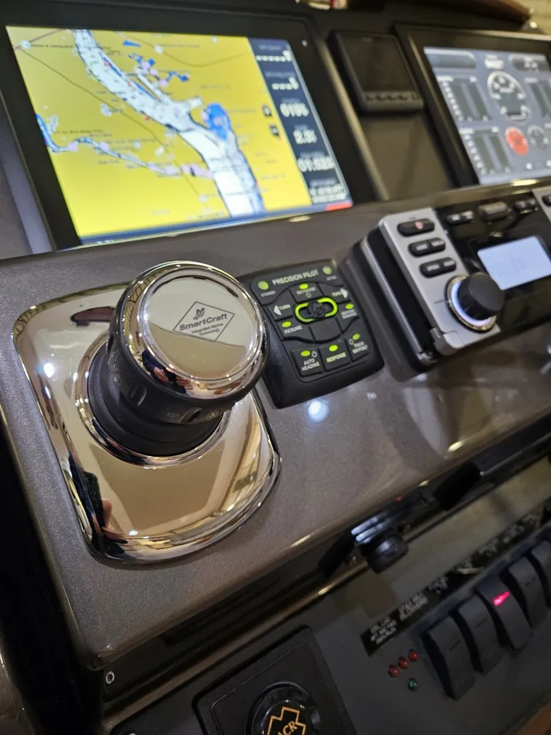 Slide: The Image of Tiara 43 Open 2014 - 6066738