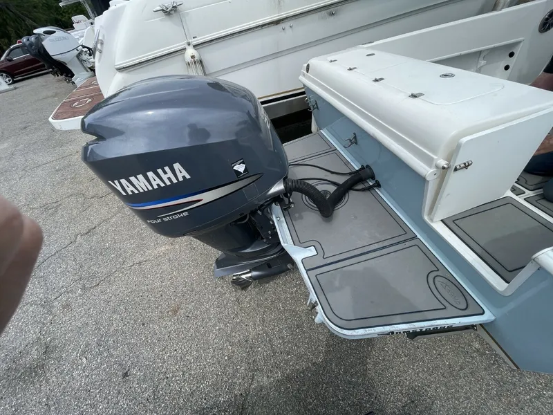 Slide: The Image of Bluewater 2350 CC 2003 - 6066788