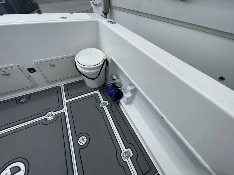 Slide: The Image of Bluewater 2350 CC 2003 - 6066790