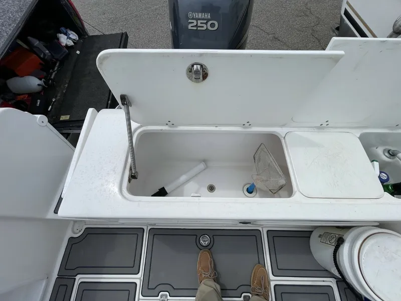 Slide: The Image of Bluewater 2350 CC 2003 - 6066791