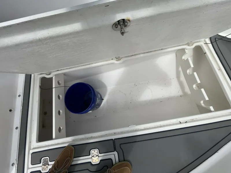 Slide: The Image of Bluewater 2350 CC 2003 - 6066801