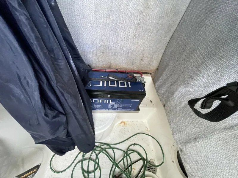 Slide: The Image of Bluewater 2350 CC 2003 - 6066803