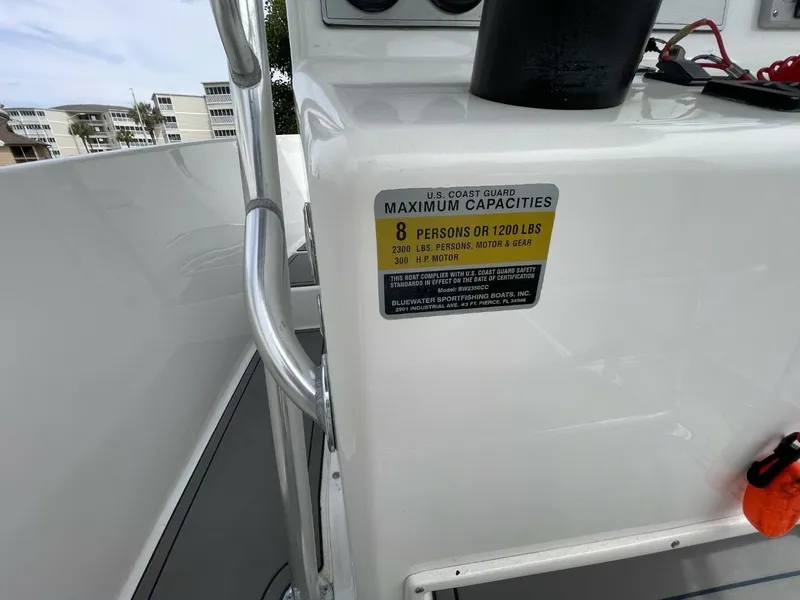 Slide: The Image of Bluewater 2350 CC 2003 - 6066814