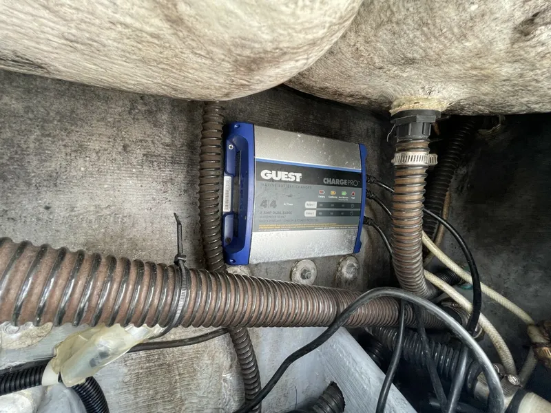 Slide: The Image of Bluewater 2350 CC 2003 - 6066820