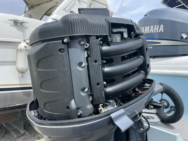 Slide: The Image of Bluewater 2350 CC 2003 - 6066828