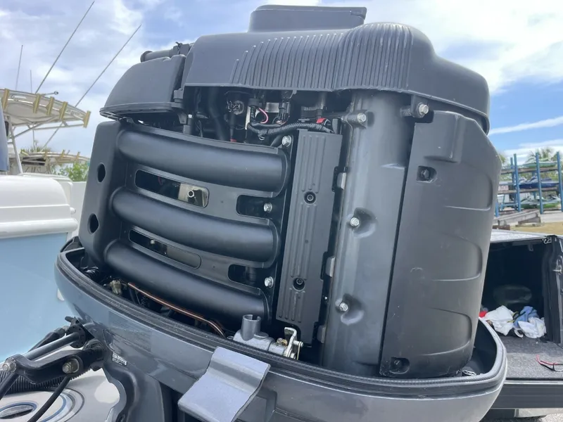 Slide: The Image of Bluewater 2350 CC 2003 - 6066830