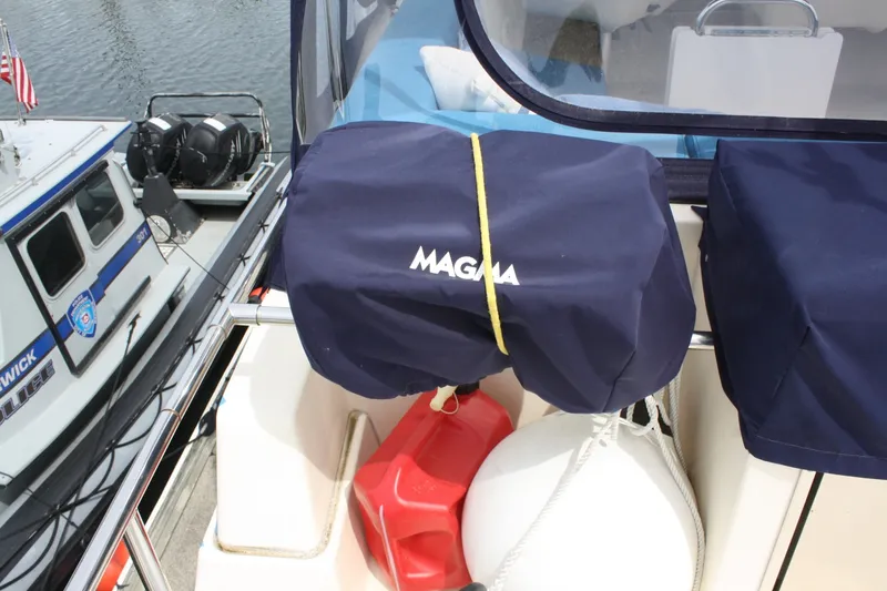 Slide: The Image of Mainship 34Trawler 2008 - 6186085