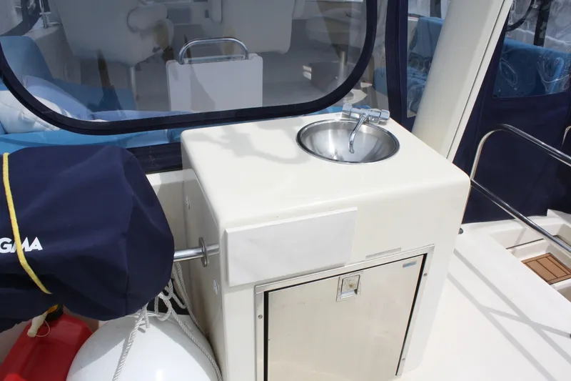Slide: The Image of Mainship 34Trawler 2008 - 6185917