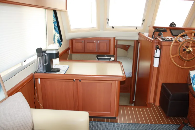 Slide: The Image of Mainship 34Trawler 2008 - 6181777