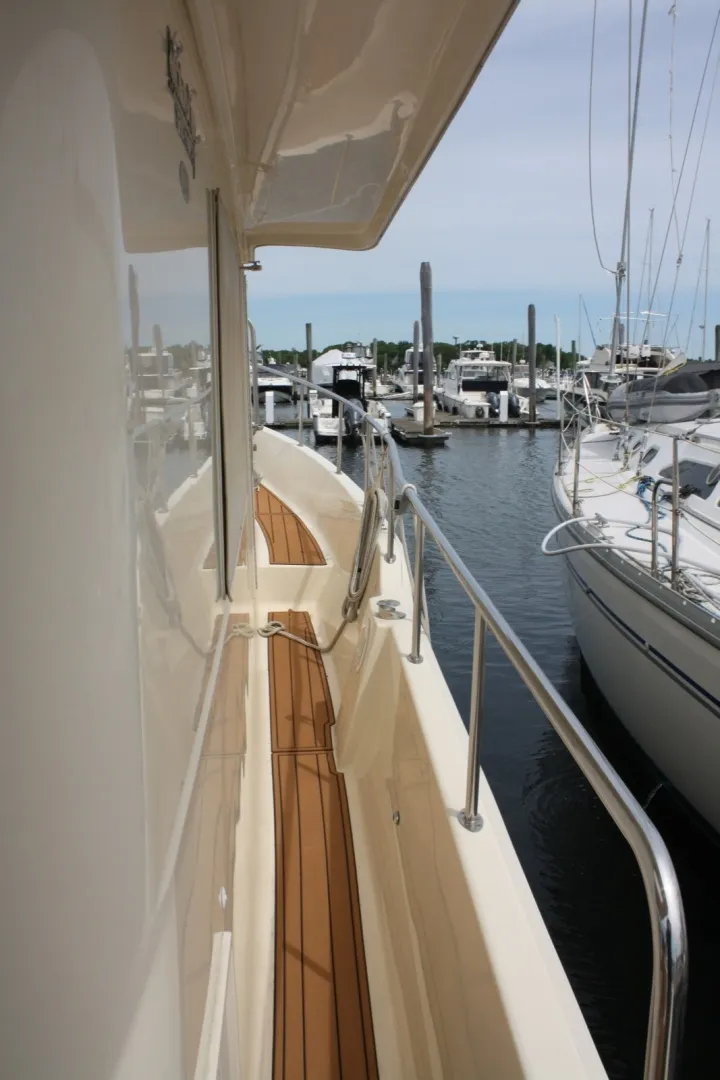 Slide: The Image of Mainship 34Trawler 2008 - 6185872
