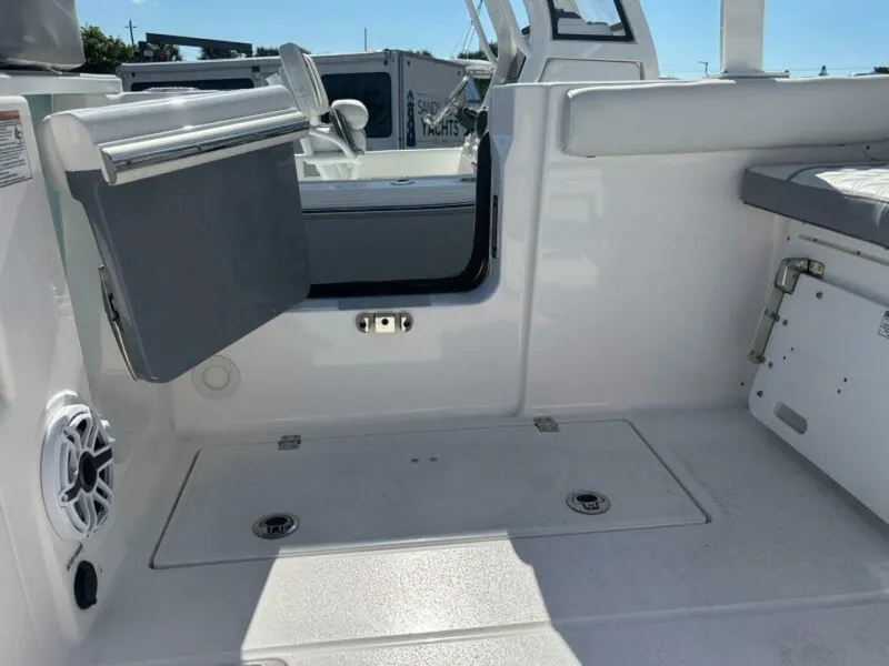 Slide: The Image of Sea Fox 288 Traveler 2027 - 6066955