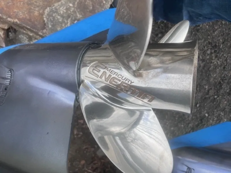 Slide: The Image of Propeller - 6067429