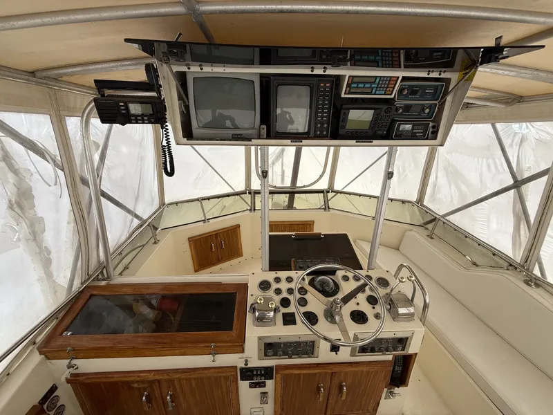 Slide: The Image of Hatteras 46 1979 - 6067265