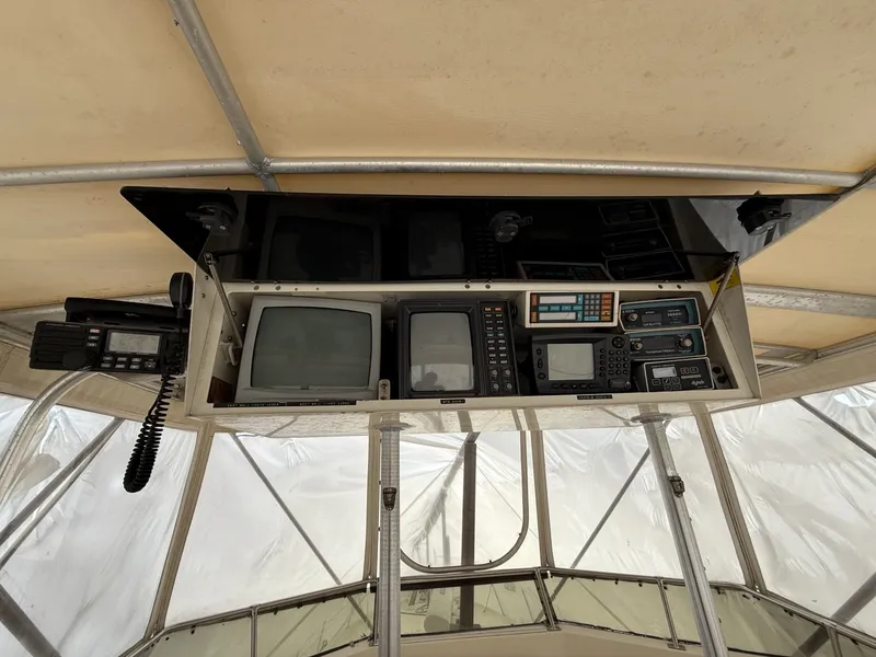 Slide: The Image of Hatteras 46 1979 - 6067274