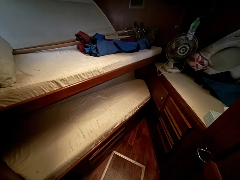 Slide: The Image of Hatteras 46 1979 - 6067252