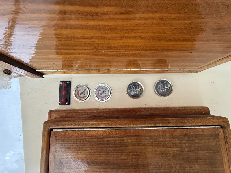 Slide: The Image of Hatteras 46 1979 - 6067282