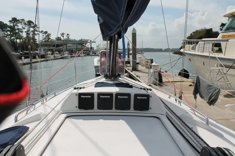 Slide: The Image of J/109 Shoal Draft with Carbon Spars Seahood and electronics - 6067224