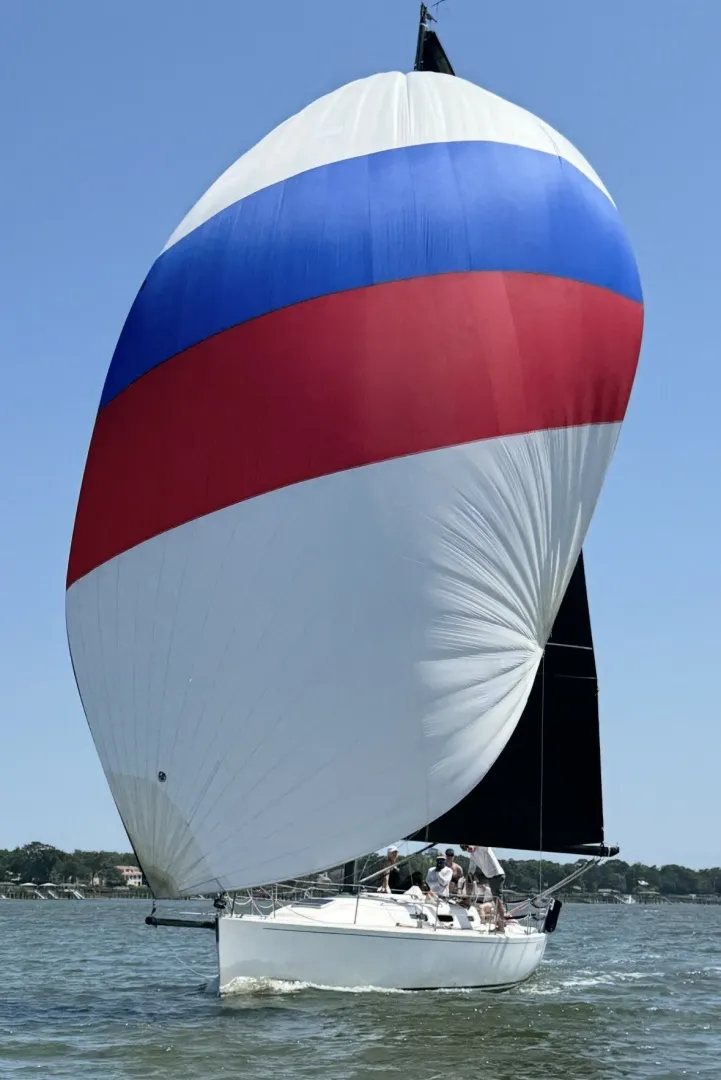 Slide: The Image of J/109 Shoal Draft with Carbon Spars Runner - 6067225