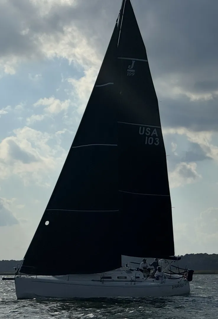 Slide: The Image of J/109 Shoal Draft with Carbon Spars Quantum main and 135% genoa - 6067220