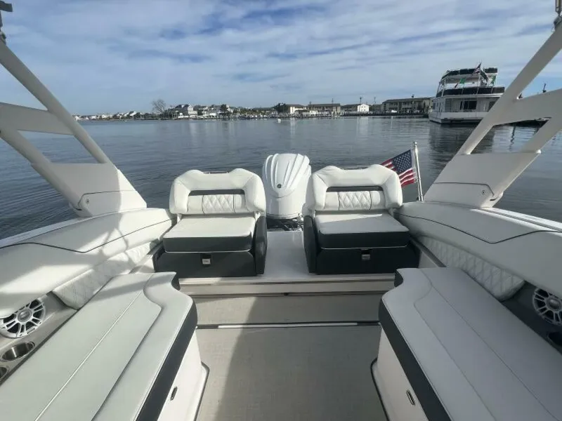 Slide: The Image of Regal LX6 2026 - 6067329