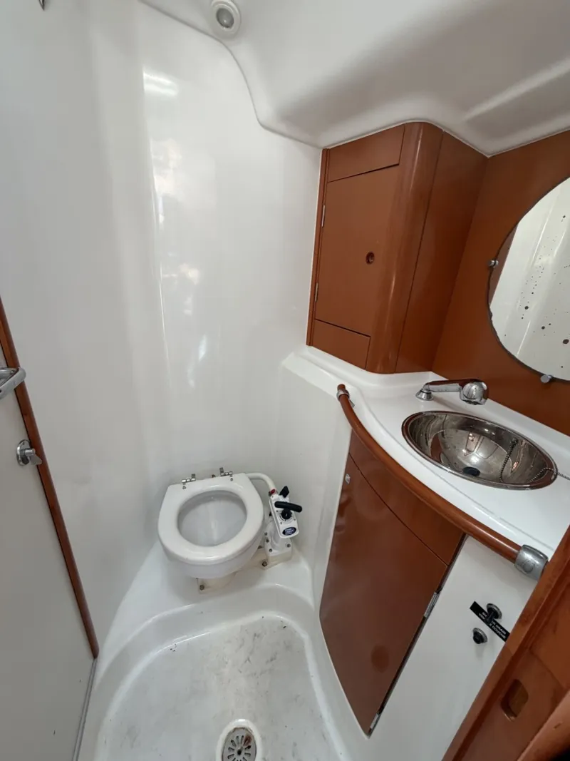 Slide: The Image of Beneteau 40.7 2004 - 6067618