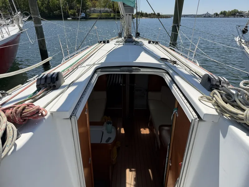 Slide: The Image of Beneteau 40.7 2004 - 6067613