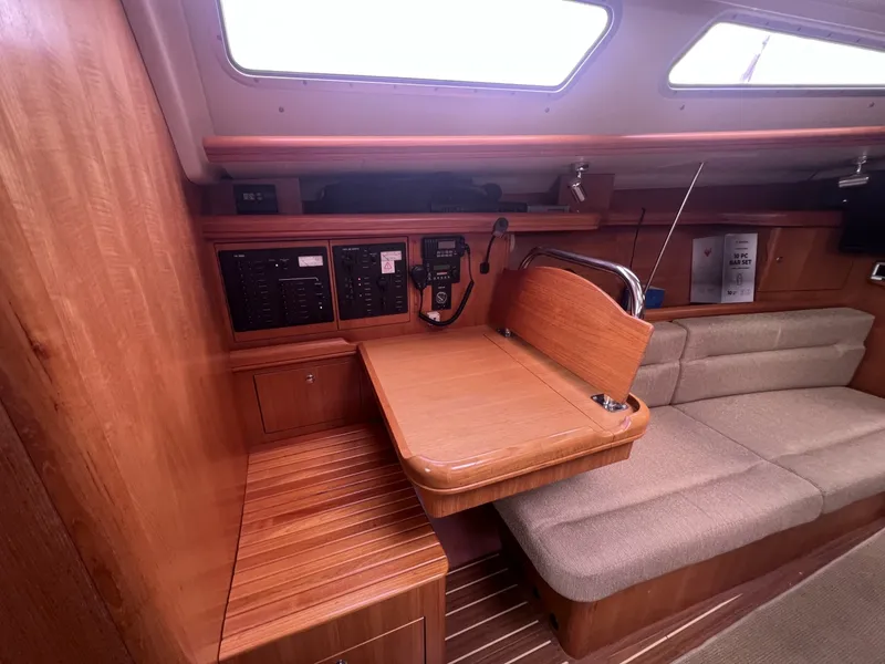 Slide: The Image of Hunter 38 2006 - 6067917