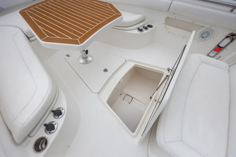 Slide: The Image of Boston Whaler 320 Outrage 2013 - 6068713